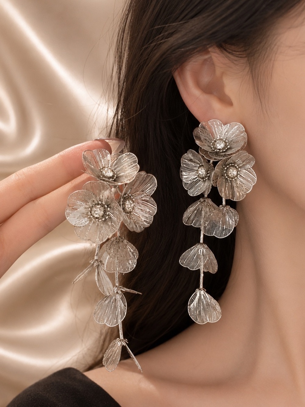 Kate Middleton Famous Cascading Silver  Dangle Earrings